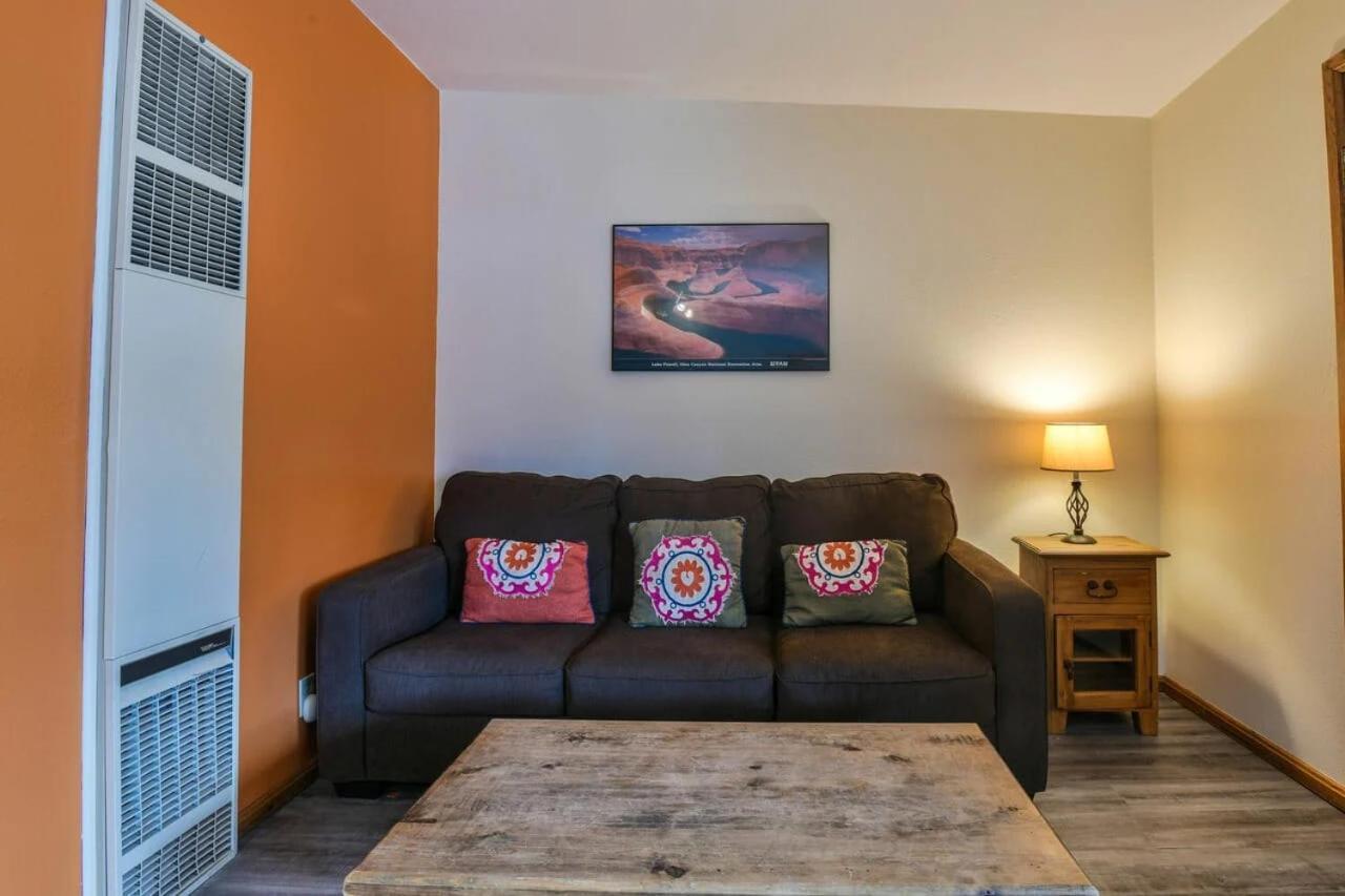 Cozy Adventure Pad Near Downtown - Rose Tree 2 Villa Moab Exterior photo