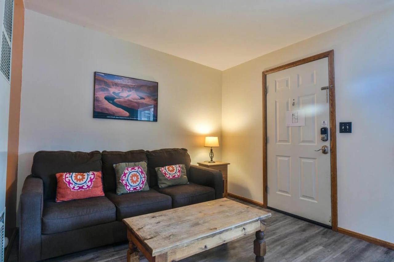 Cozy Adventure Pad Near Downtown - Rose Tree 2 Villa Moab Exterior photo